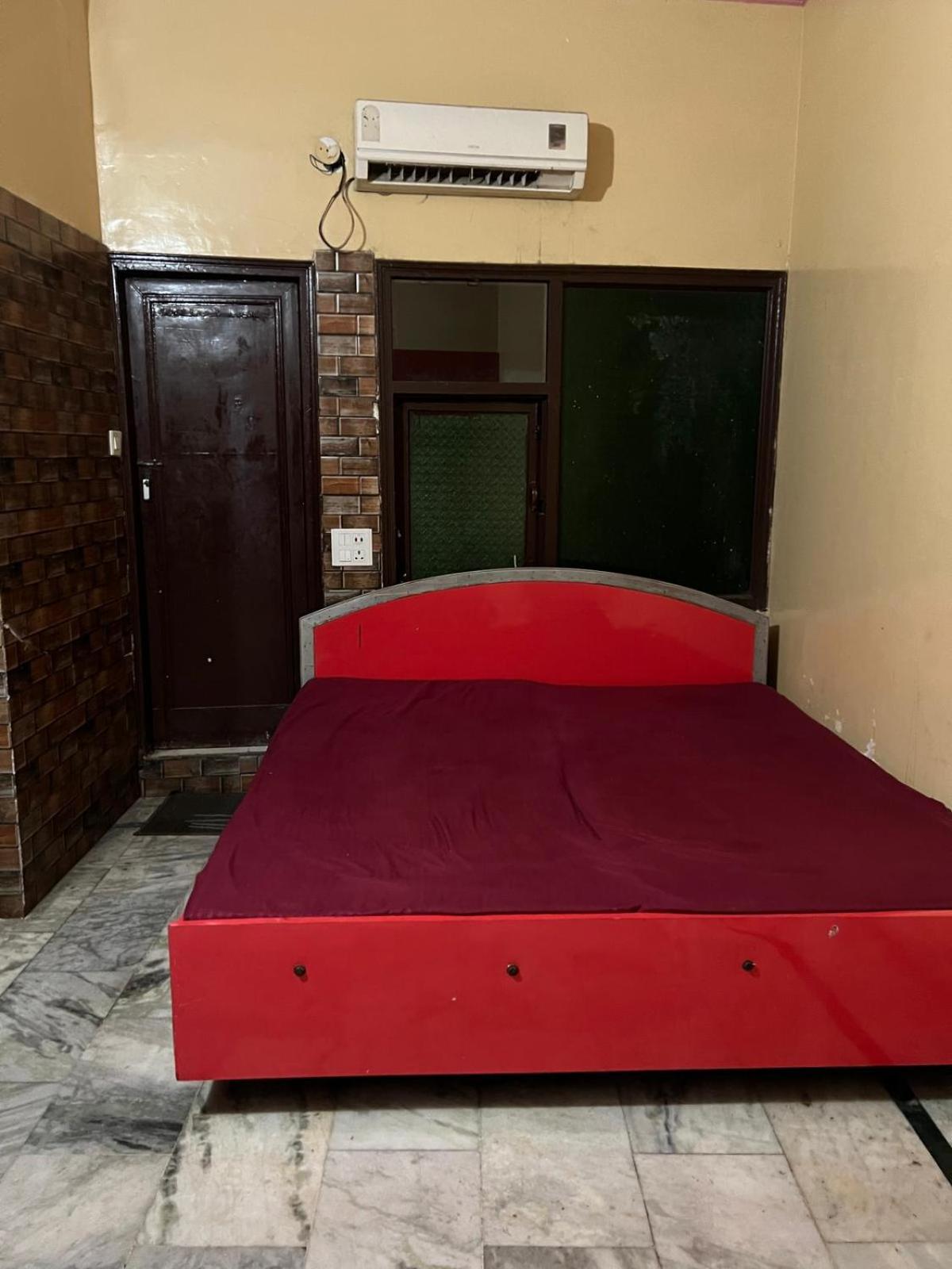 Hotel Skylark Amritsar Esterno foto